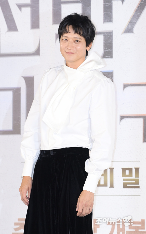 강동원, 유재석 만난다…유퀴즈 출연 확정