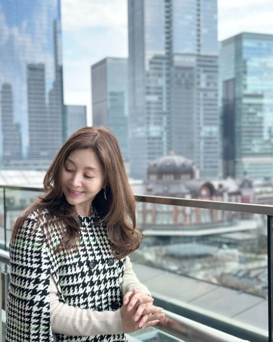 최명길, 일본 여행룩 보니...우아 그 자체