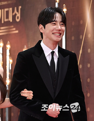 [KBS연기대상] '3관왕' 이준영 "곧 입대⋯사고 안치고 내 속도대로"
