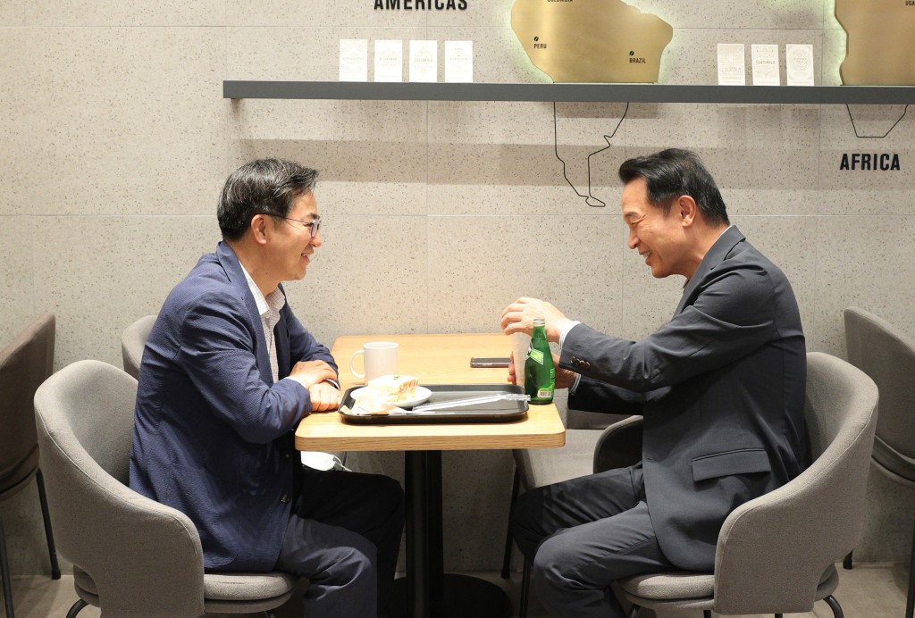 김동연·임태희, 경기도 교육 현안 해결 위해 맞손