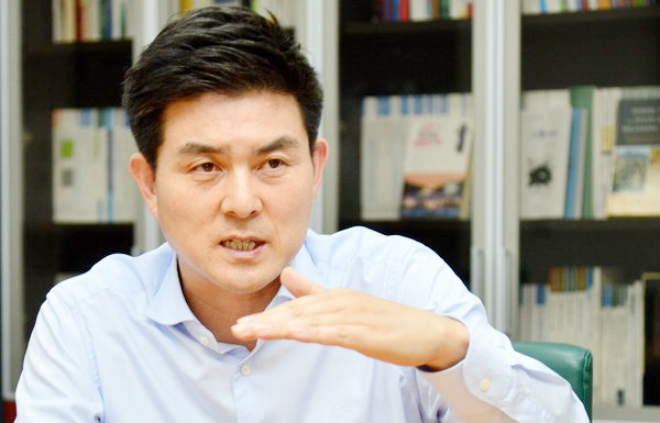 김태호 무소속 출마 “살아서 돌아오겠다”
