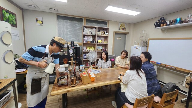 거제시여성인력개발센터의 지난 20년, 여성과 함께 성장하다