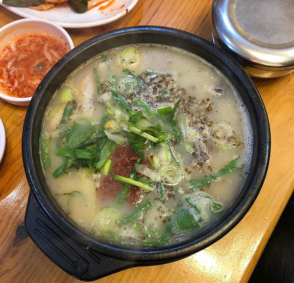 꽉 찬 순대와 진한 국물의 환상 궁합, 순대국 맛집