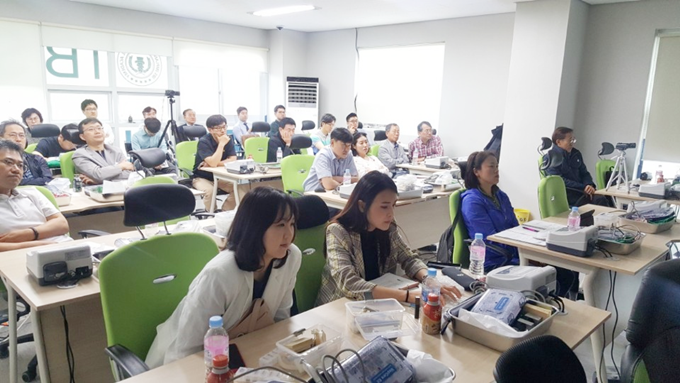 임플란트 최소침습으로 접근