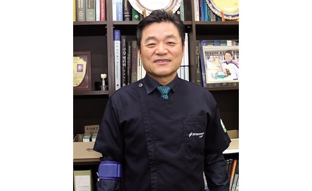 [피플앤피플] 서울치대총동창회 한성희 회장