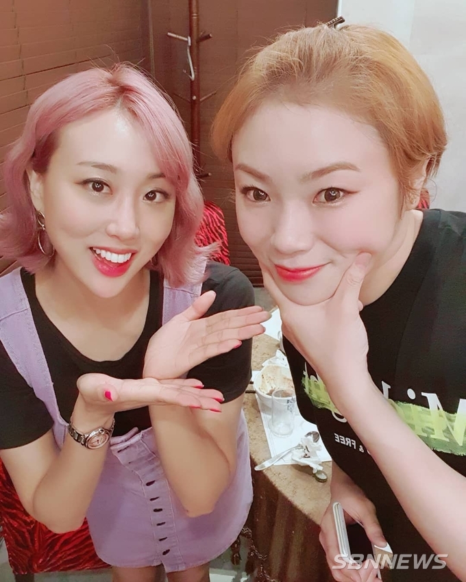 ‘성격도 넘넘좋으신 입짧은햇님이 언니랑’ 지난 2일 임라라의 인스타그램이 화제