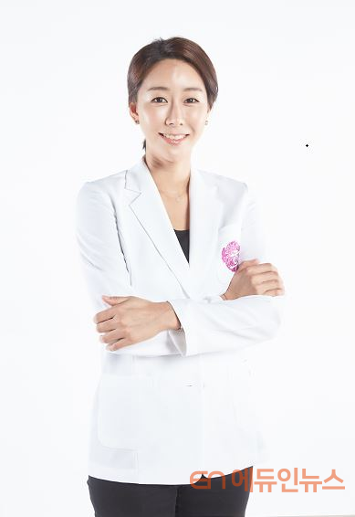 [건강칼럼] 초기 여드름 좁쌀여드름일 때 치료하면 흉터 없이 치료