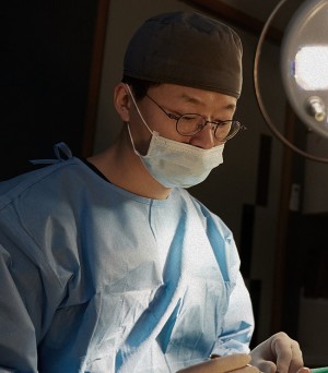 메이크성형외과, 리팅성형외과로 변경