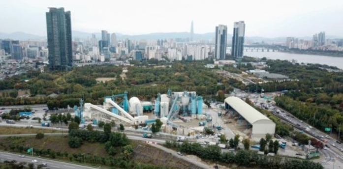  서울 레미콘공장 철수해야 하는 삼표산업 