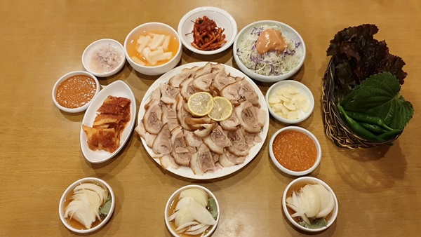 [맛집 ]식혀서 쫄깃하고 잡내 없는 옛날식 족발 맛집