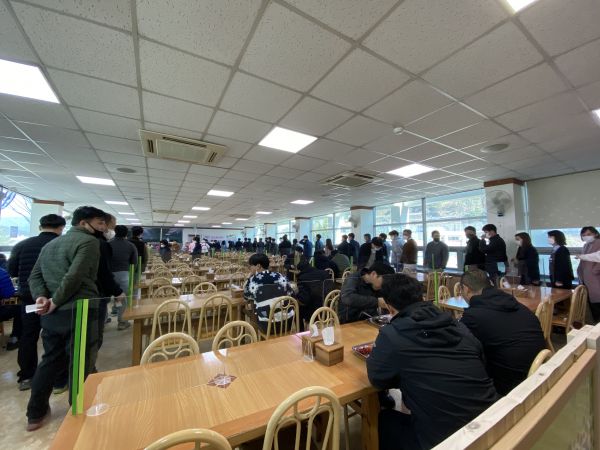 양산시청 구내식당 코로나19 확산방지 가림막 설치