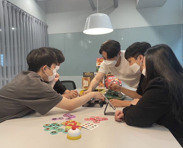 웨이브코퍼레이션, 코리아보드게임즈와 제휴 통해 신작게임 2개 선봬