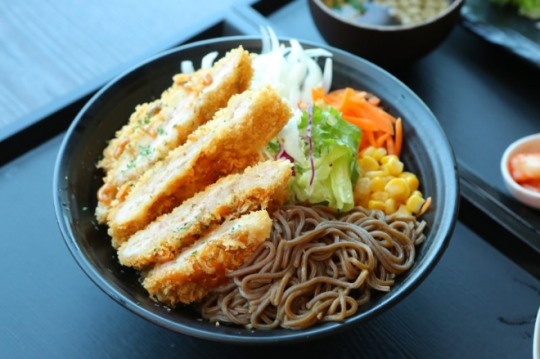 산방산맛집 제주 봉유, 흑돼지 돈까스와 불짬뽕을 한번에