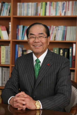 건국대학교, 김태정 회장 발전기금 기부식 진행
