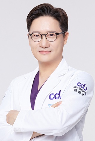 CDU청담유성형외과, 오크우드봄의원 소속으로 이전