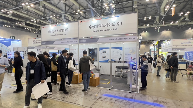 [ICPI Week 2024] 우성일렉트레이드, 360° 연속 회전 가능한 ‘전방향 AGV Stackers’ 출품