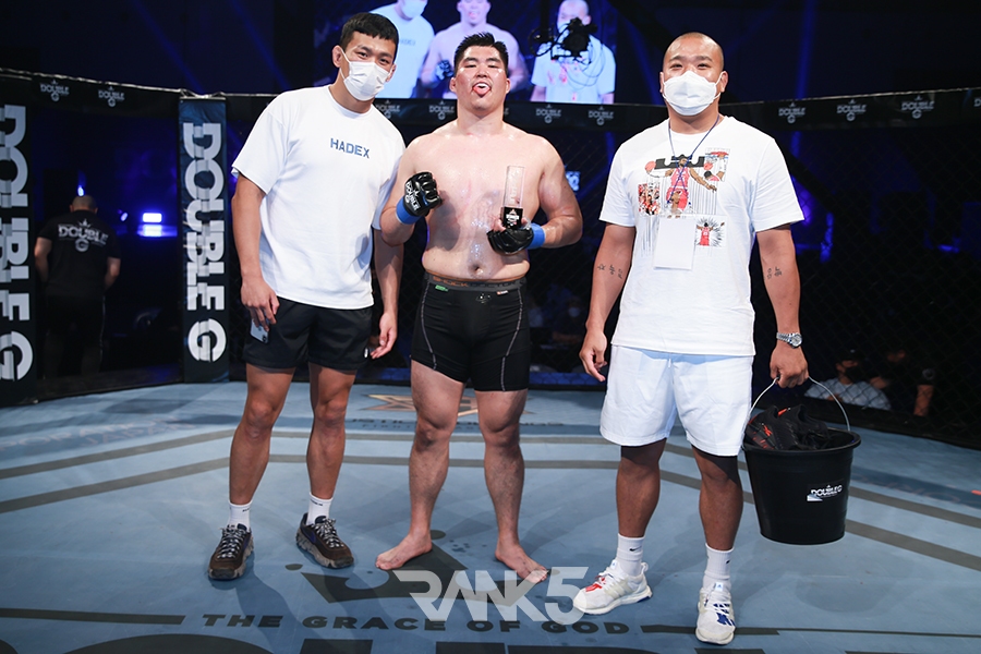 [R5포토] 연패 끊은 이승준, 팀 선배 UFC 정다운, 박준용과 함께