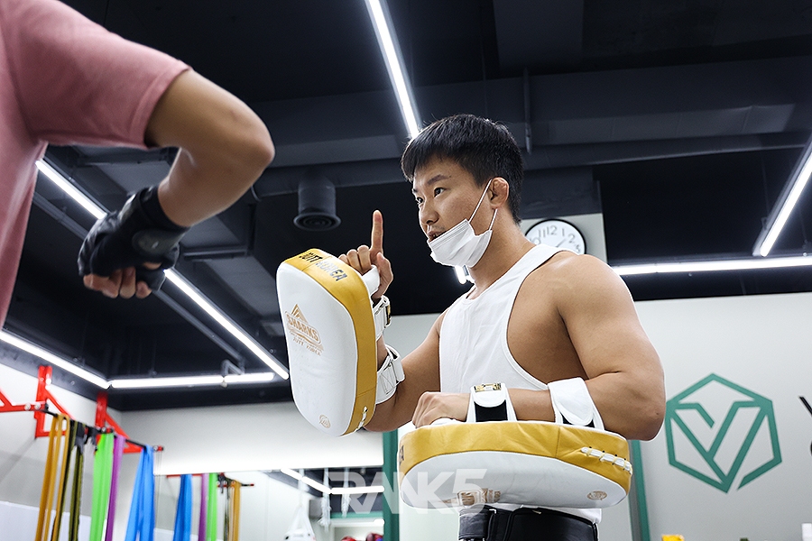[R5포토] 바모스짐 조병옥 코치 이 상황에선 이렇게