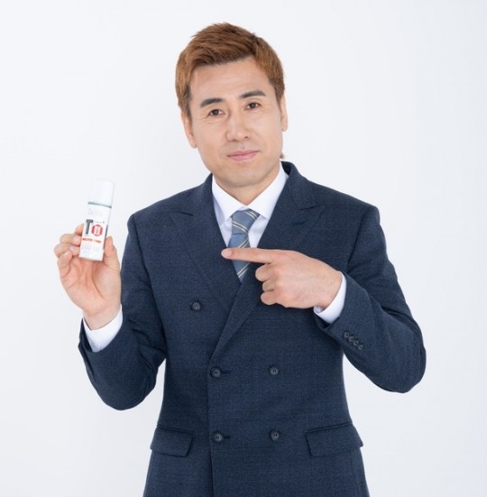 닥터아이티엔 , 티니아네일 제품에 김병지 전속모델 발탁