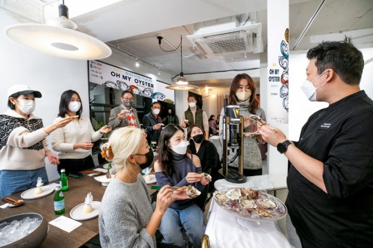 [비욘드포스트 포토] 통영 굴 축제 ‘오마이오이스터 2021’에서  만나는 기네스맥주