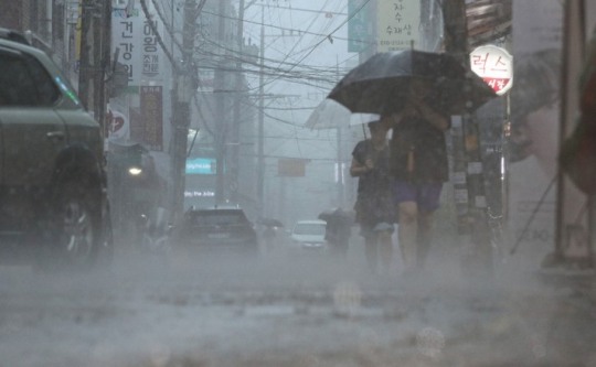 [날씨] 충청·전북 시간당 30㎜ 내외 매우 강한 비 예상