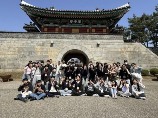 시흥교육지원청 정왕중학교, 학생 리더십 캠프 운영