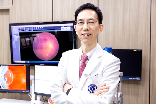 겨울철 악화하기 쉬운 백내장, 정확한 안과 진단과 치료가 중요