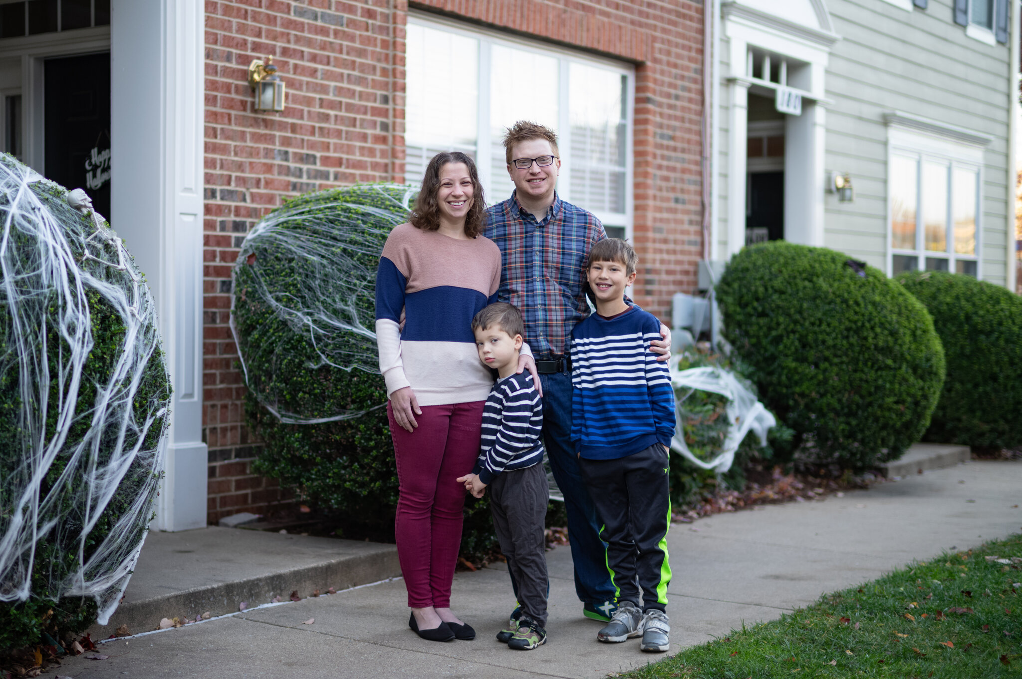 Older, White and Wealthy Home Buyers Are Pushing Others Out of the Market
