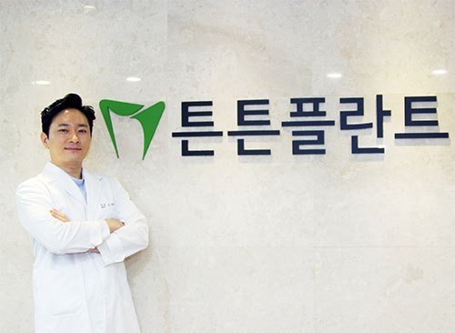 무절개 임플란트 시술 적용… 더불어 사는 삶 매진