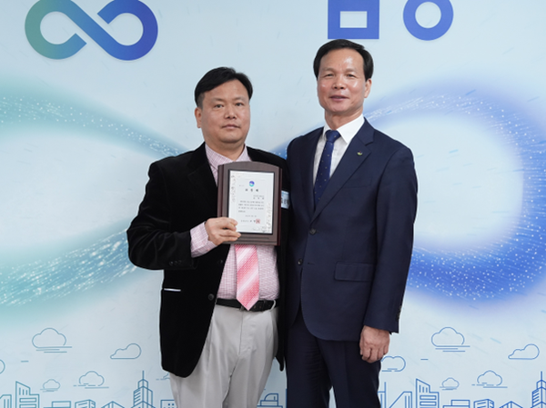 음성군 열심히 사는 군민 족발야시장 장호원점 김상태 대표, 음성군수상 수상 