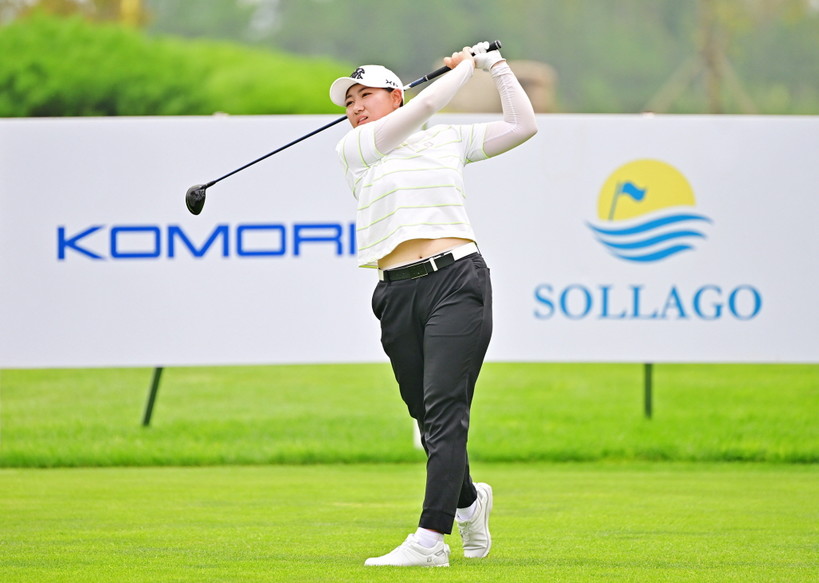[KLPGA] 강채연, 솔라고 점프투어 10차전 정상 '생애 첫 우승'...황유민 공동 2위