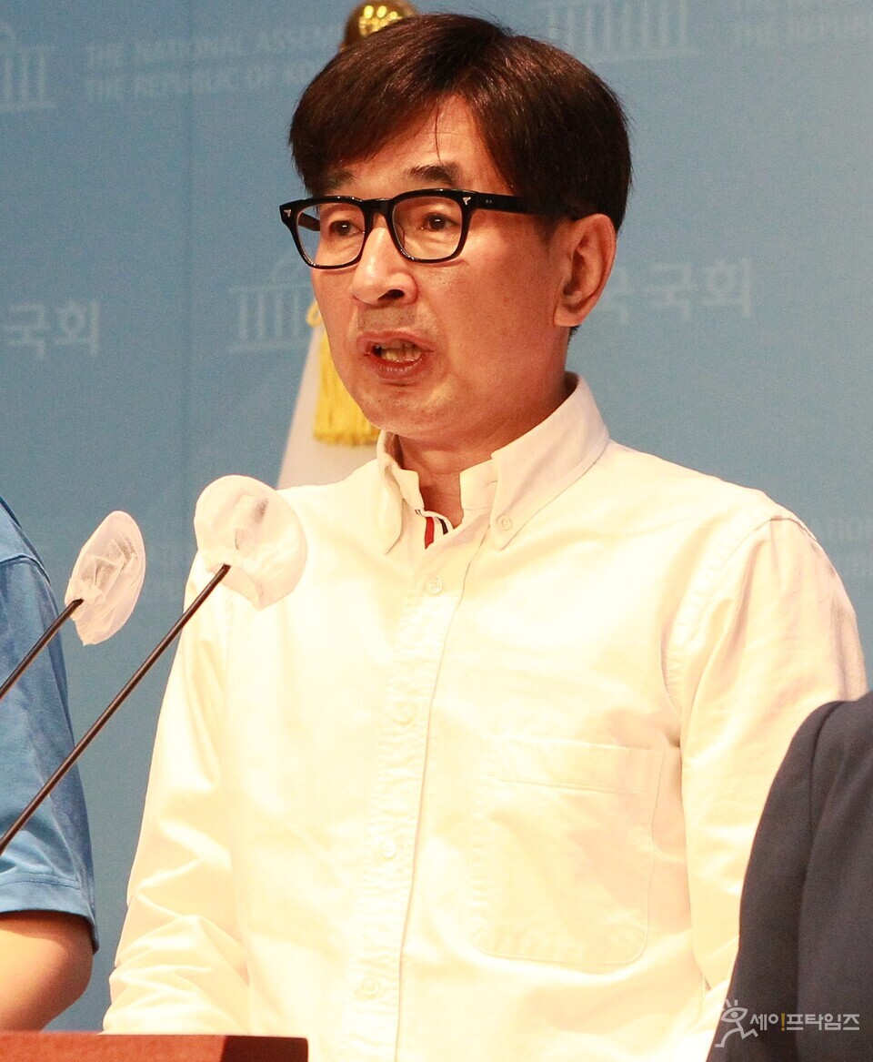 주인 바뀐 투썸플레이스 불공정행위 크게 늘어