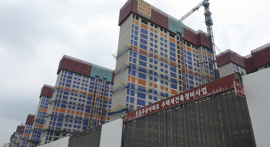 내년 주택 매입 수요 3년래 최저···가격 더 하락할 것 같아서
