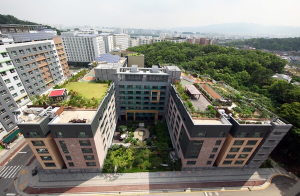 [이한세의 실버타운 탐방기] 4. 마음이 머무는 집을 짓다 더시그넘하우스 박세훈 회장 ①