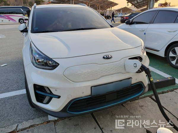 기아 니로 전기차, 보증기간 지난 후 에어컨 고장...사업소는 무상수리 거부