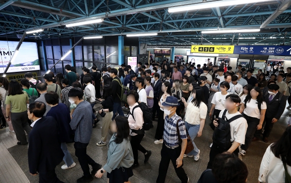 철도 파업에 시민 불편 가중… 코레일, 대국민 사과 