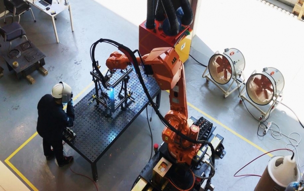미래 건설 현장, 인공지능 로봇 기술 활용
