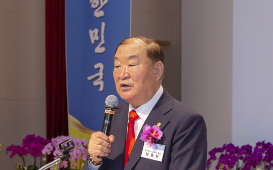 남종현 그래미 회장, 대구-경북-강원 교육청에 코로나 예방차 다미나 909 기증