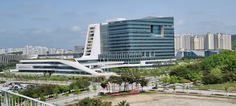 대통령실 세종 이전 검토, 전면 중단… 尹 석방 때문에