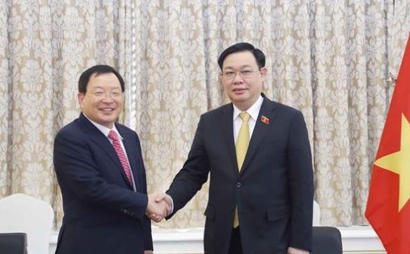 [단독] 동원그룹, 베트남 포장재 사업 확대…박인구 부회장 수산물 가공공장도 모색