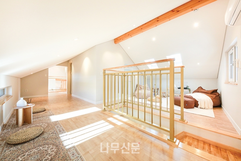노부부를 위한 중목구조 단층주택 단