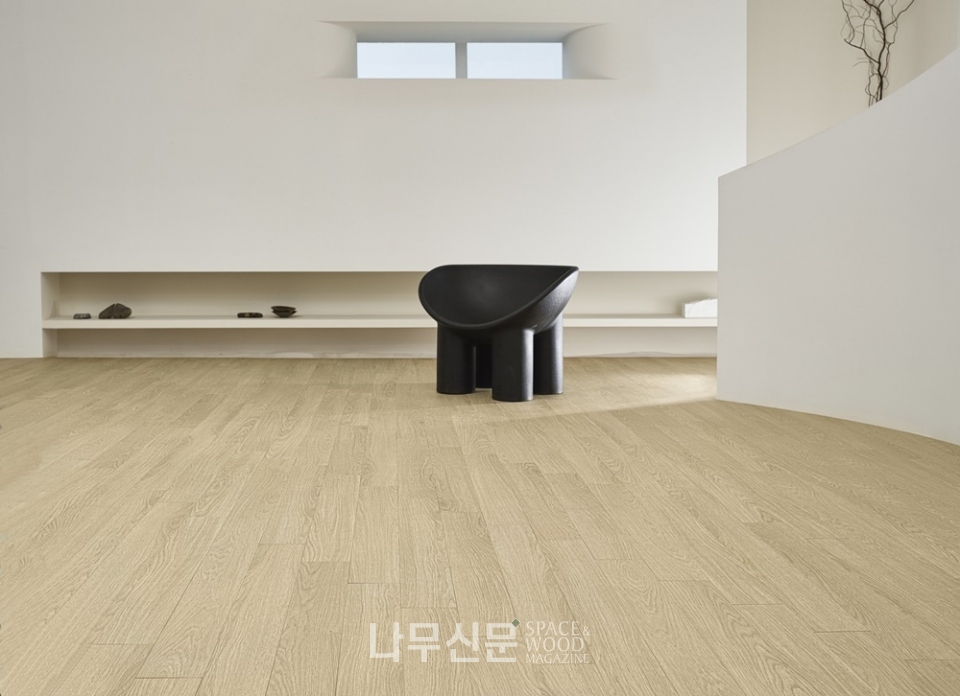 이건마루, 광폭 강마루 신규 패턴 8종 출시