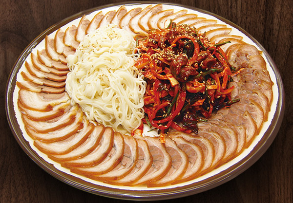 2TV 생생정보 족발 골뱅이, 맛과 식감 환상의 궁합