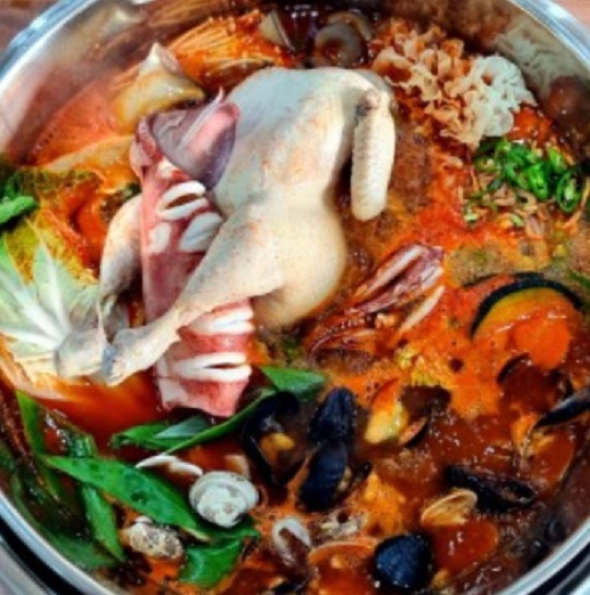 [맛집vs맛집] 2TV생생정보 즉석 짬뽕, 닭한마리가 통째로 들어갔다!