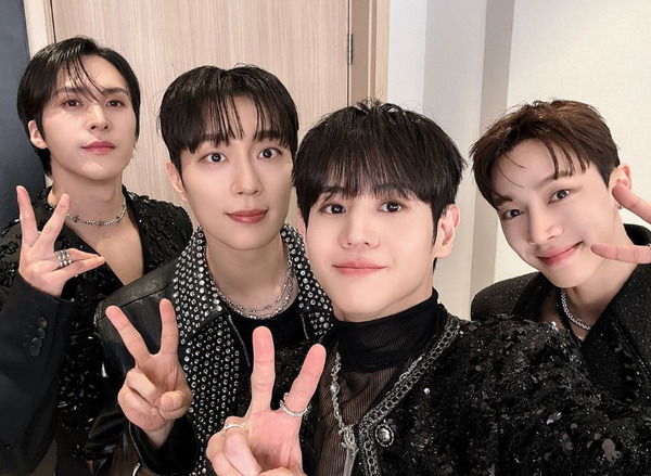 하이라이트, 비스트 되찾았다...콘서트 소식까지 겹경사