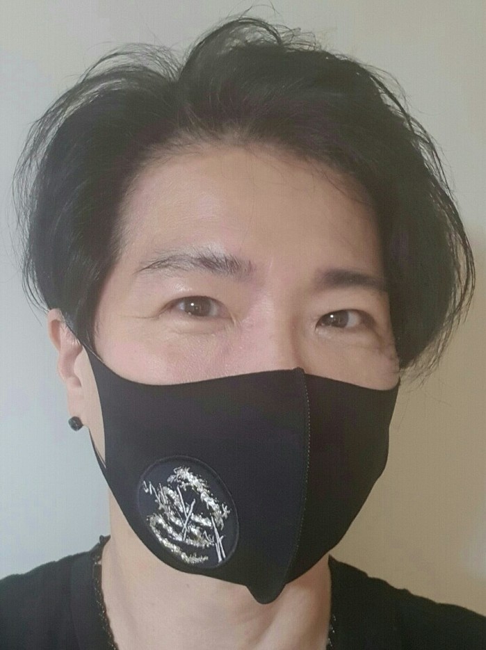 015B 장호일·걸그룹 버스터즈 등 유명 연예인 착용 명품 브랜드 최야성, 최야성 패션 마스크 출시 예정