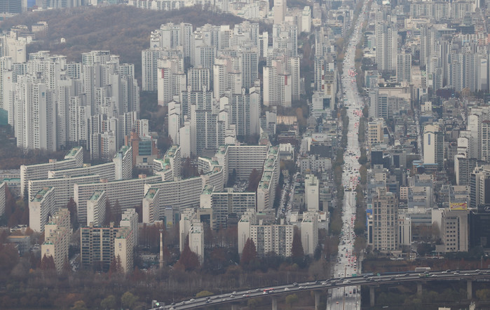올해 서울 아파트 분양 역대 최저...공급 줄고 청약 경쟁률은↑