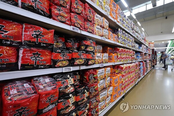 K-라면 글로벌 시장 확장…삼양식품·농심·오뚜기, 해외 경쟁력 강화 총력