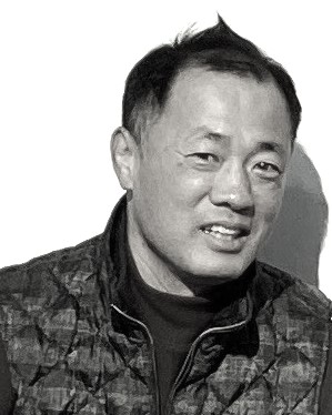 [안재영의 미술 프리즘] 윤진섭, 그는 왜 사소한 것들에 관심을 두나