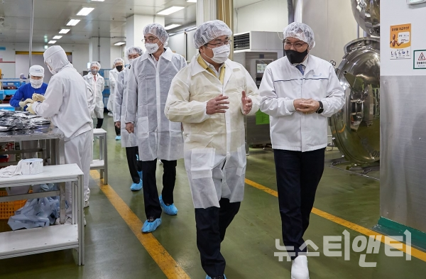 오세현 아산시장, 식품 종합기업 ㈜동원홈푸드 현장 방문
